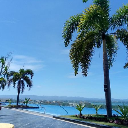 Mactan Newtown 8 Boulevard Deluxe Punta Engano  Bagian luar foto